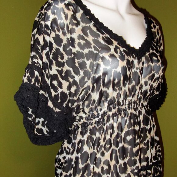 Womans Cheetah Print Sheer Blouse - Picture 3 of 8
